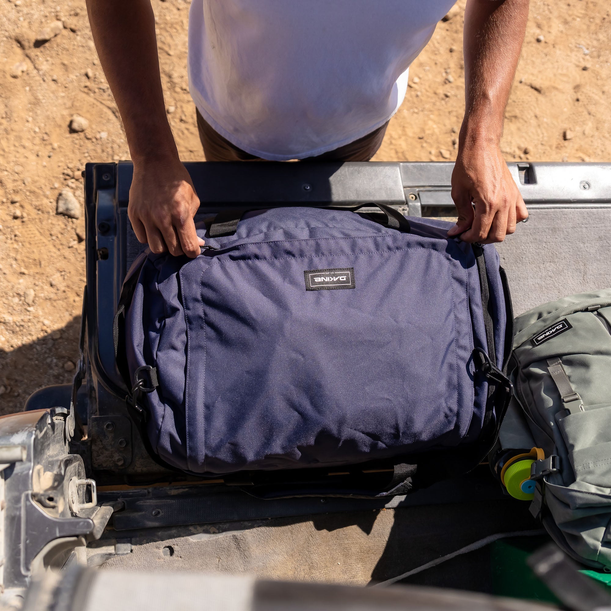 EQ Duffle 50L - Carbon