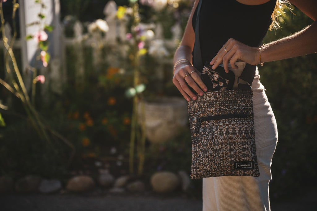 Jive Crossbody - Black Ripstop