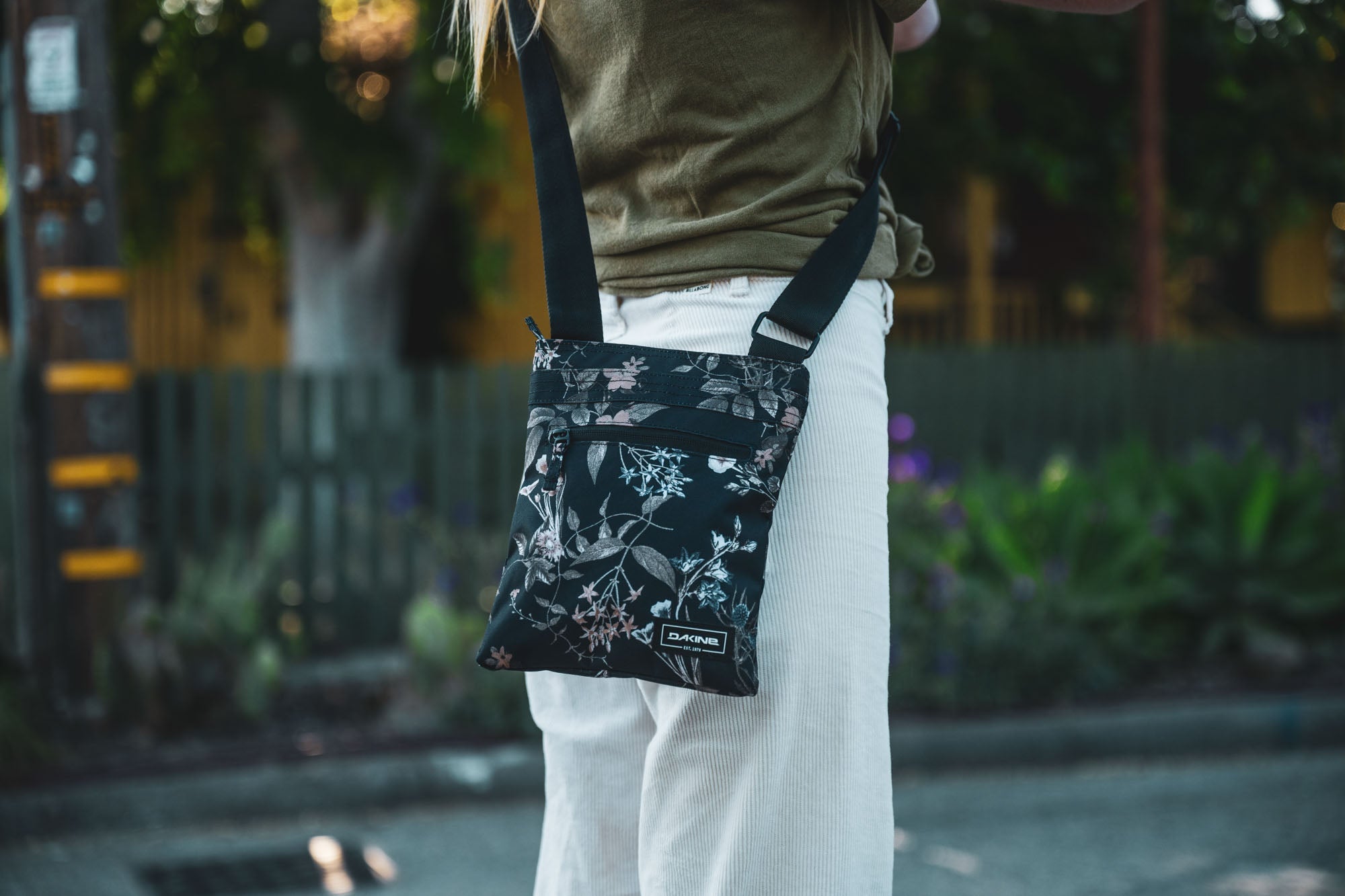 Jive Crossbody - Withered Rose