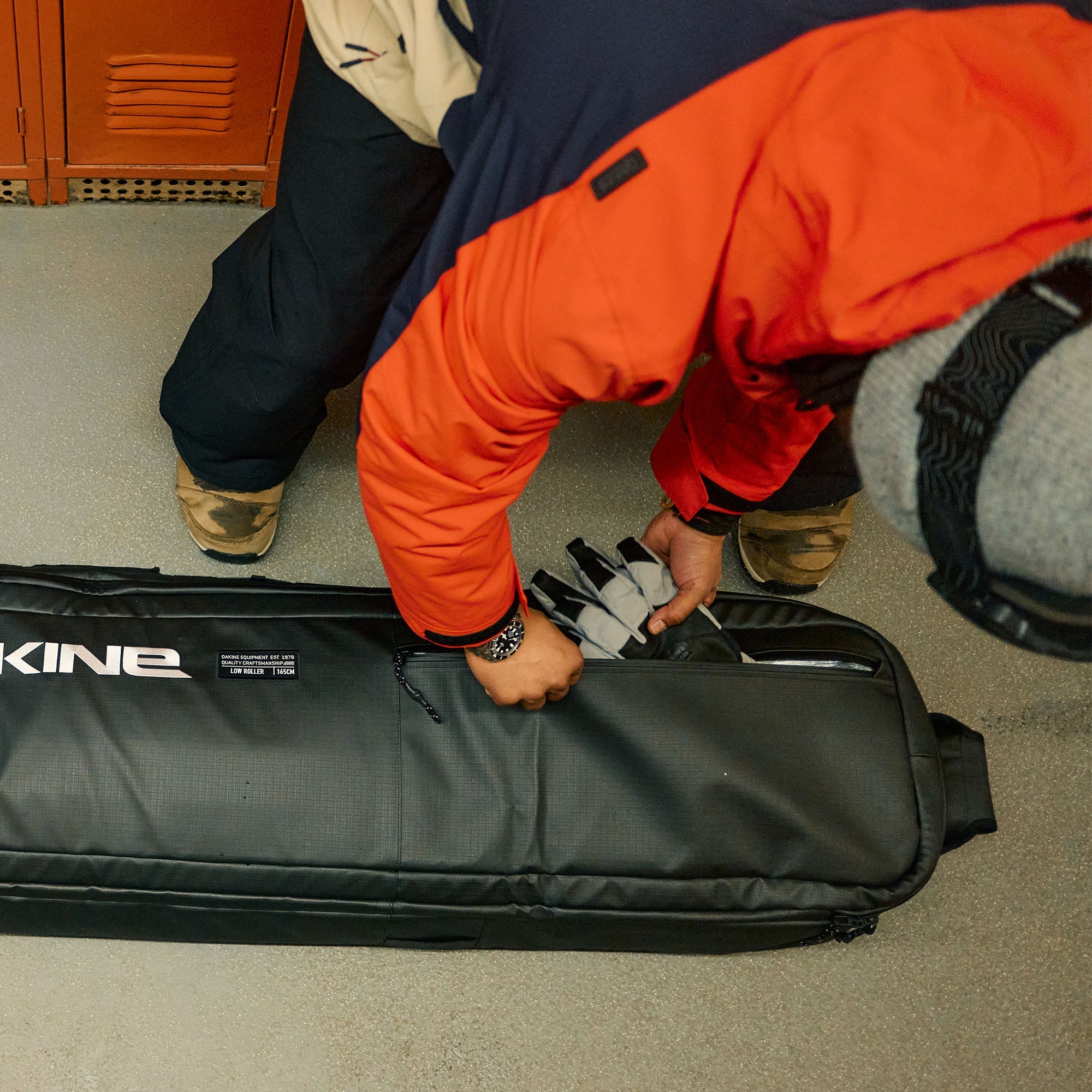 Low Roller Snowboard Bag - Black Coated W26