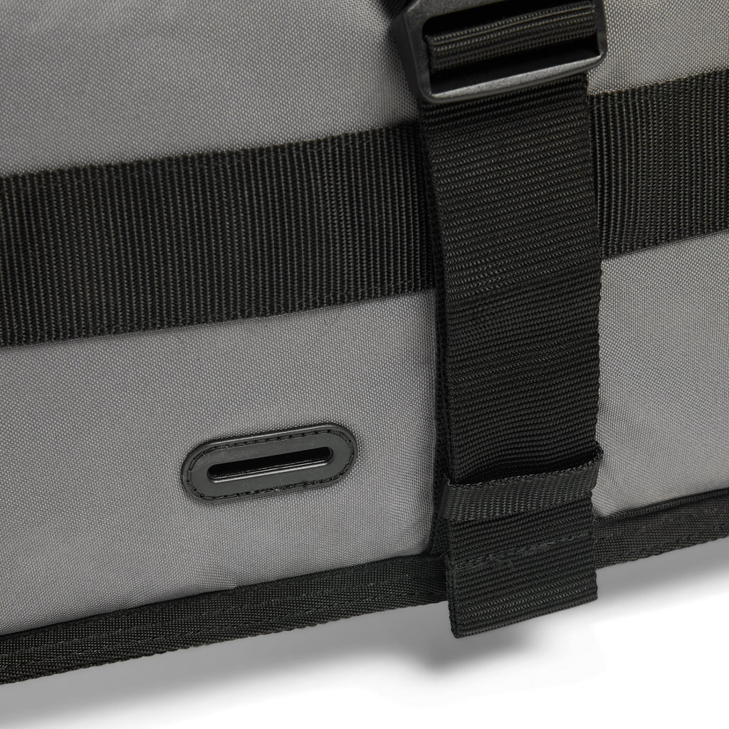 Regulator Triple Surfboard Bag - Castlerock/Stone