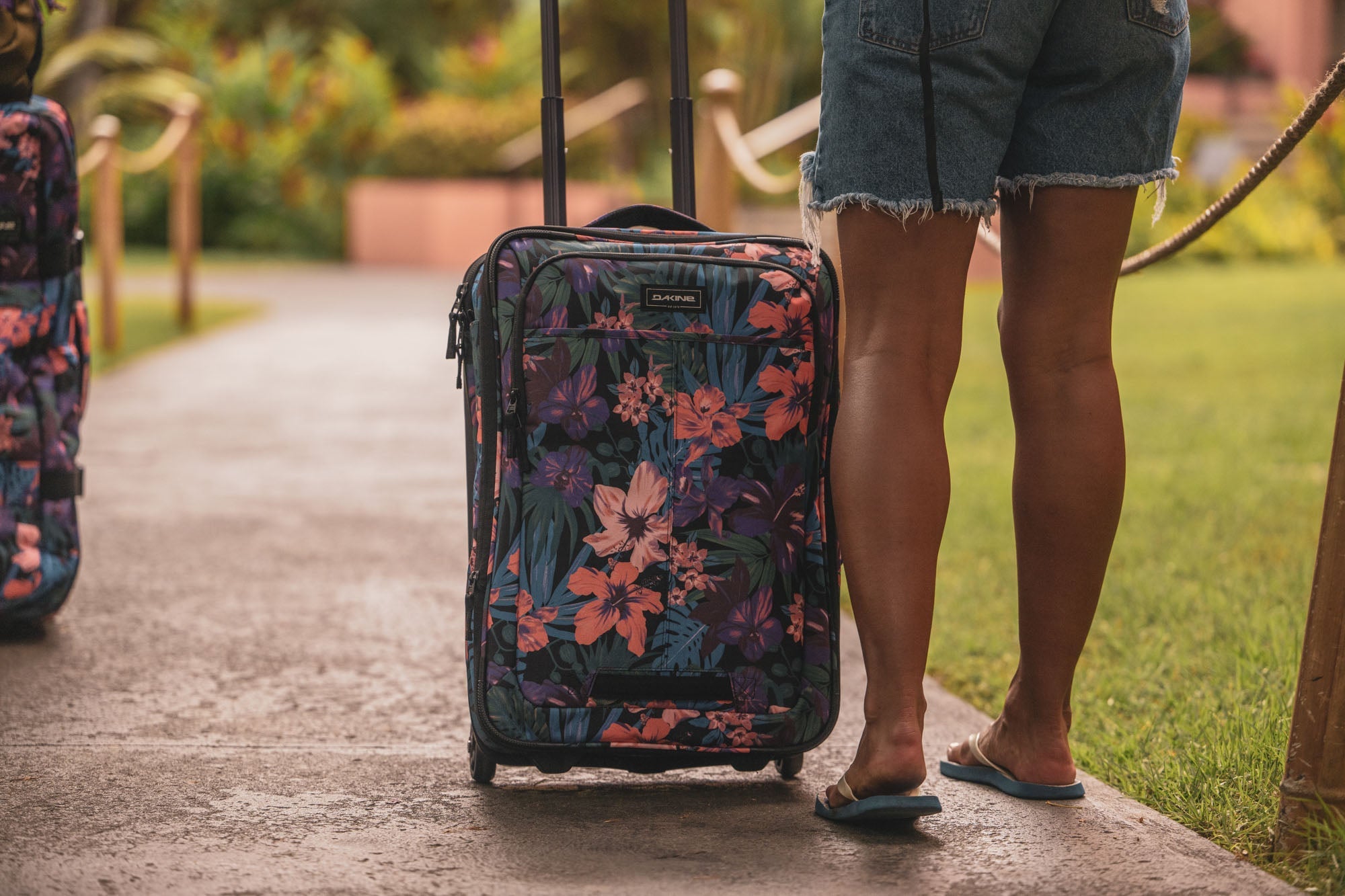 Status Roller Bag +42L - Carbon
