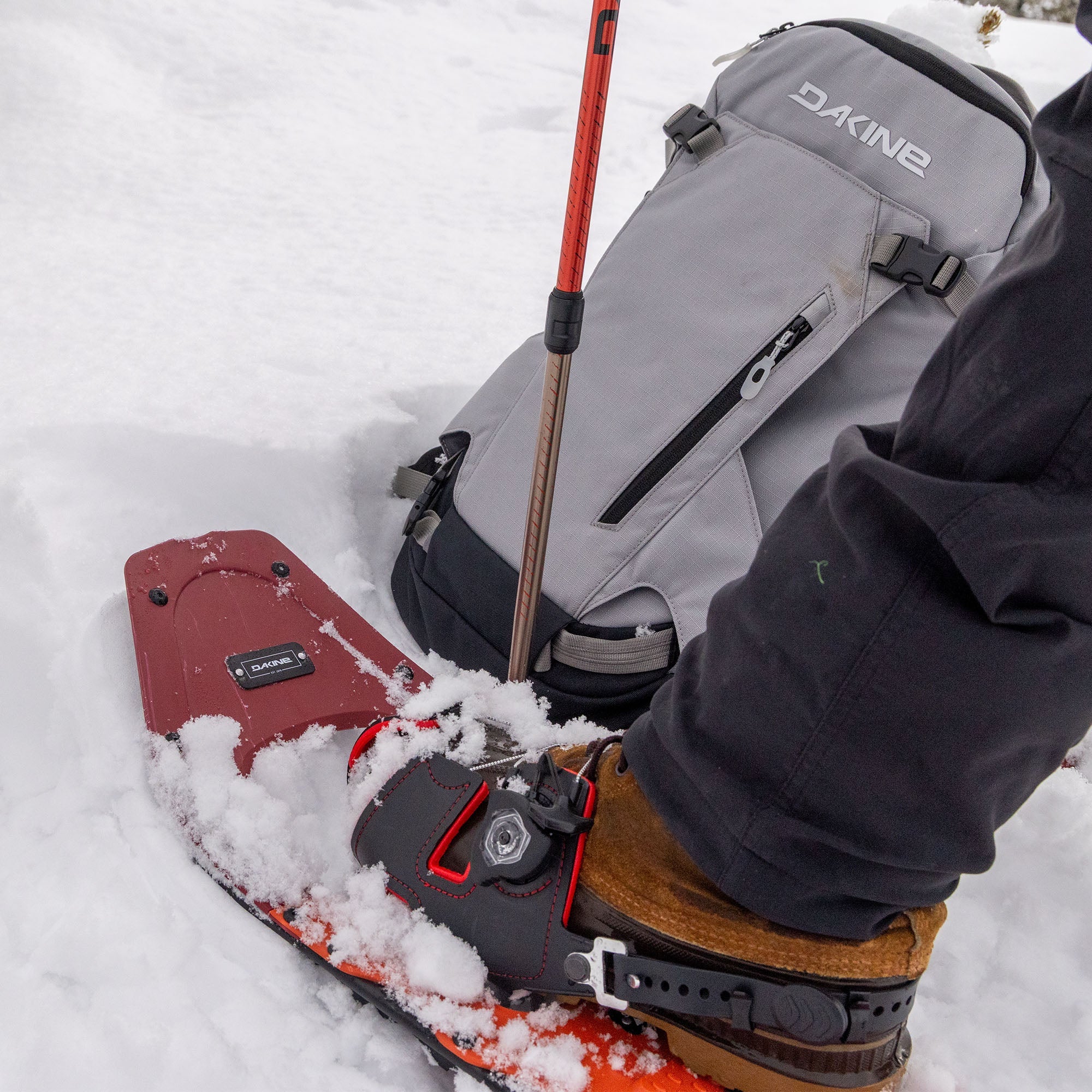 Steel Cliff Series Snowshoe Kit - Sundried Tomato